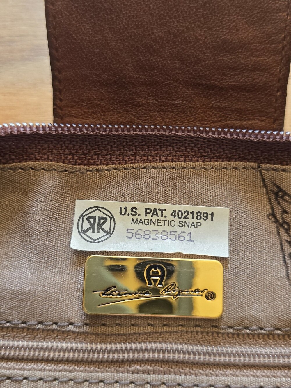 NWT Etienne Aigner Crossbody Bag Tobacco Brown - Picture 8 of 10
